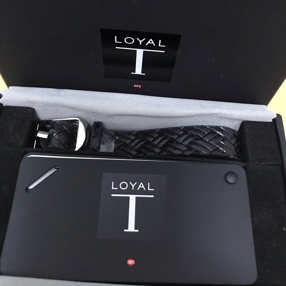 NWT LOYAL LUGGAGE TAG